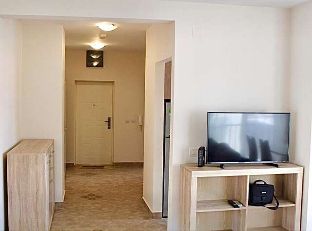 Апартаменты Apartments Nirgilija Тиват-15