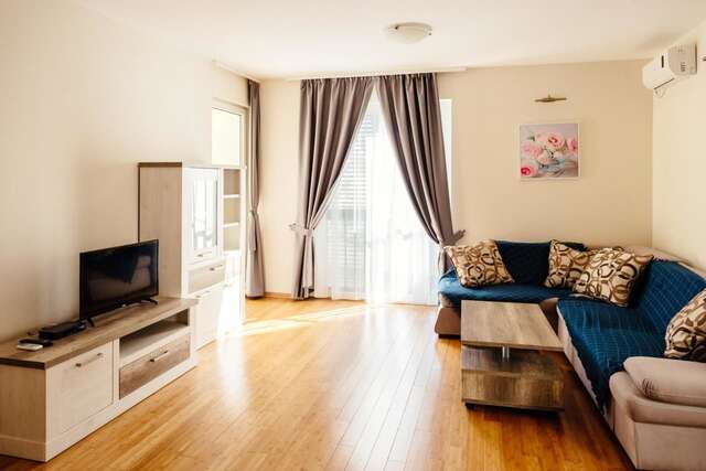 Апартаменты Apartments Nirgilija Тиват-23