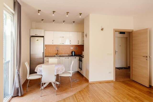 Апартаменты Apartments Nirgilija Тиват-27